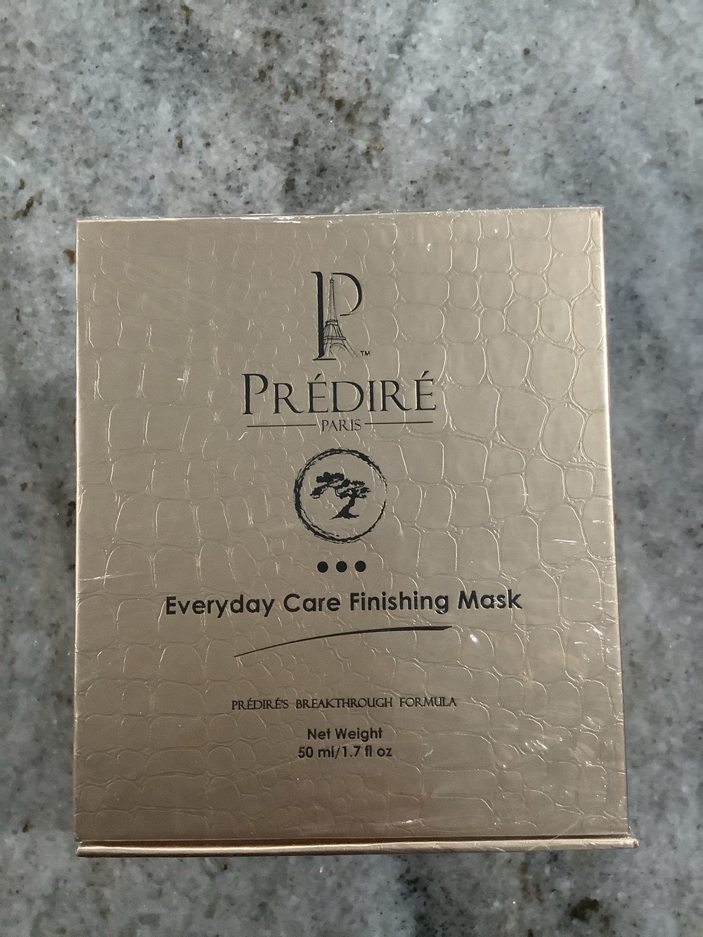 Everyday Care Finishing Layer Mask with Wrinkle Vanisher Device 3-In-1 with LED